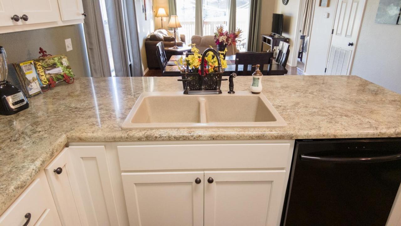 2Br Walk-In - Central Location - Free Tickets Included - Fc41-17 Branson Exterior photo