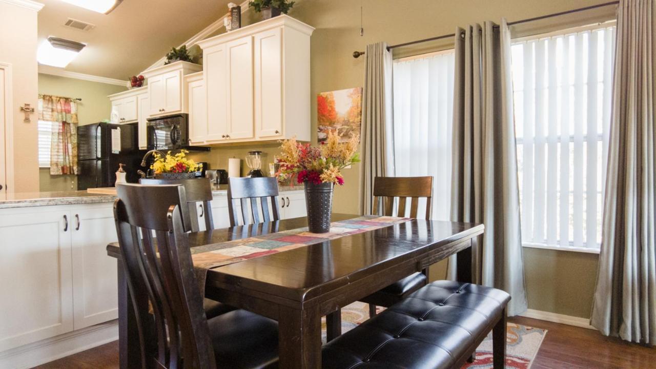 2Br Walk-In - Central Location - Free Tickets Included - Fc41-17 Branson Exterior photo